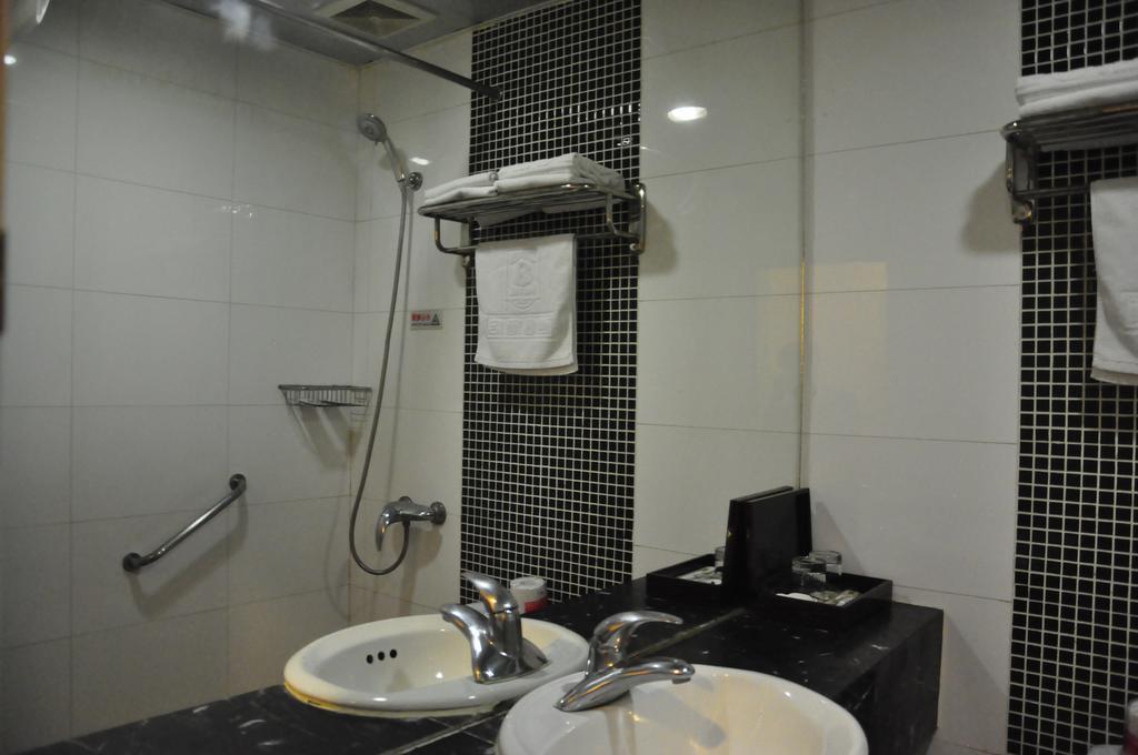 Super 8 Hotel Beijing Shijingshan Jiujiuyuan Habitación foto